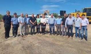 firma-de-acta-de-inicio-de-obras-de-ensanche-de-3-puentes-y-accesos-sobre-la-ruta-provincial-n°-4