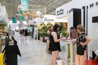 Noche de Compras: más de 12000 personas disfrutaron de la propuesta del municipio