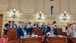 el-senado-santafesino-inicio-la-1ª-sesion-ordinaria-del-143º-periodo-y-paso-a-cuarto-intermedio-