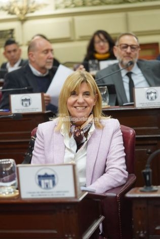 El bloque de Convencionales de ''Más para Santa Fe'' resolvió hoy renunciar a los fueros