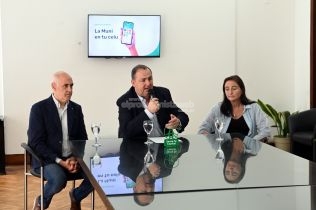 la-muni-en-tu-celu-se-licitara-el-desarrollo-de-una-aplicacion-para-facilitar-la-gestion-de-tramites-y-servicios