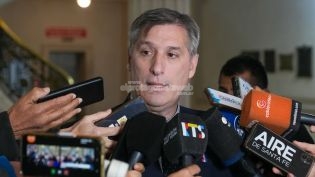 el-ministro-de-economia-anuncio-que-este-viernes-20-estara-disponible-el-medio-aguinaldo
