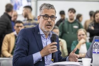 la-convencion-puso-en-debate-la-autonomia-municipal-quien-decide-el-futuro-de-cada-ciudad