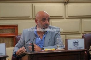 impulsan-un-monumento-a-locomotora-oliveras-en-la-costanera-de-santo-tome