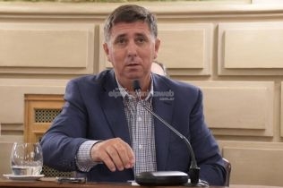 ruben-pirola-solicito-la-intervencion-del-gobierno-provincial-por-el-cierre-de-sucursales-del-banco-santander-en-el-interior-santafesino