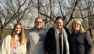 la-diputada-castellani-visita-plantacion-de-nuez-pecan-en-san-gregorio-y-destaca-el-valor-de-los-emprendimientos-familiares-en-santa-fe