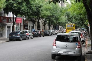 rosario-comienza-a-regir-nueva-disposicion-de-estacionamiento-en-el-area-central