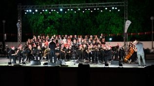 santa-fe-canta-la-navidad-frente-a-casa-de-gobierno