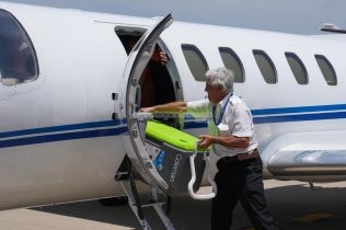 el-aeropuerto-internacional-de-rosario-volvio-a-funcionar-con-un-vuelo-sanitario-clave-para-un-operativo-de-donacion-de-organos