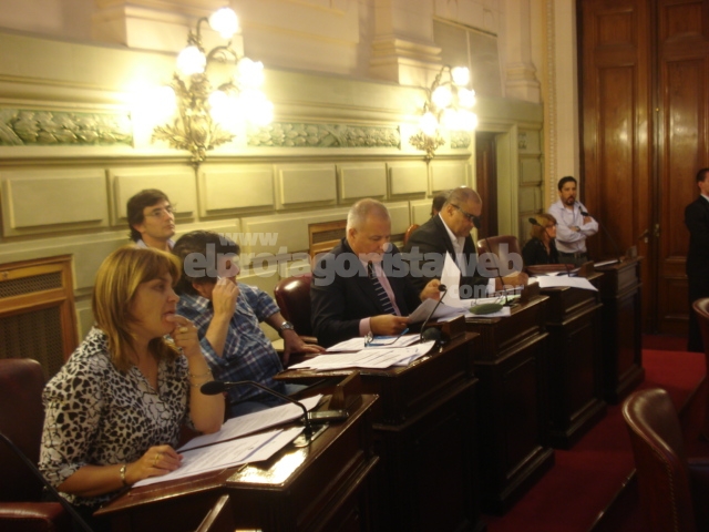 Adhesión de Santa Fe a la Ley Nacional Nº 24.240 de “Defensa del Consumidor”
