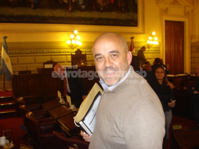 Para otorgar previsibilidad, Palo Oliver busca dotar a las elecciones de fecha cierta