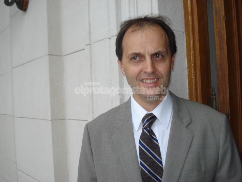 Hugo Rasetto, en el Senado, valoró la historia de los carpinteros cañadenses