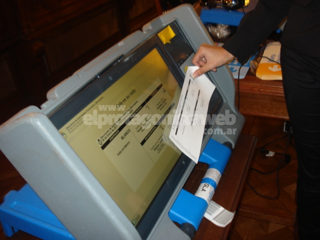 Se analizará el Sistema de Voto Electrónico en Santa Fe para un futuro cercano