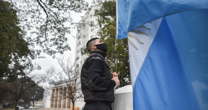 Día de la Bandera: las insignias volvieron a flamear en los espacios públicos