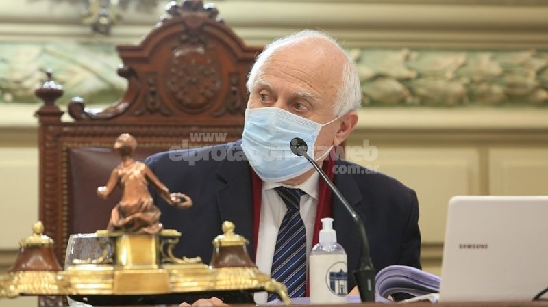 Lifschitz: 