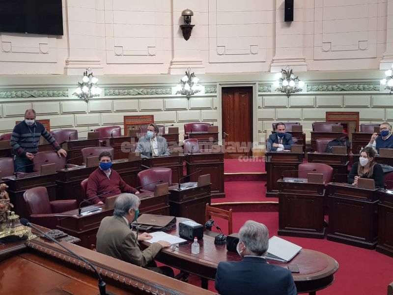 Ante el pedido de la Comisión de Acuerdos se convocó a Sesión Especial Conjunta de Ambas Cámaras para tratar la suspensión de Gustavo Ponce Asahad