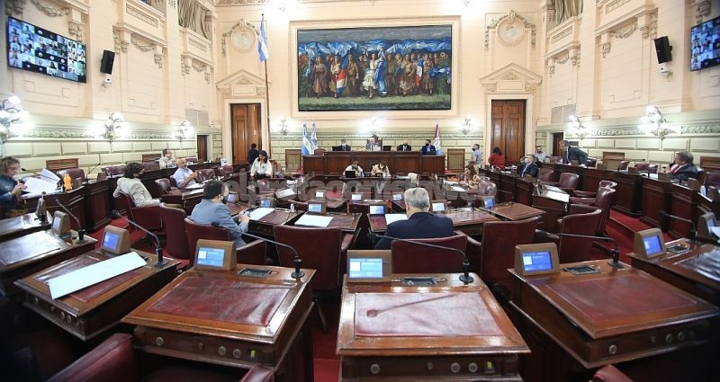 Diputados y Diputadas, presididos por Lifschitz en la última sesión ordinaria, sancionó con fuerza de Ley el Presupuesto Provincial 2021