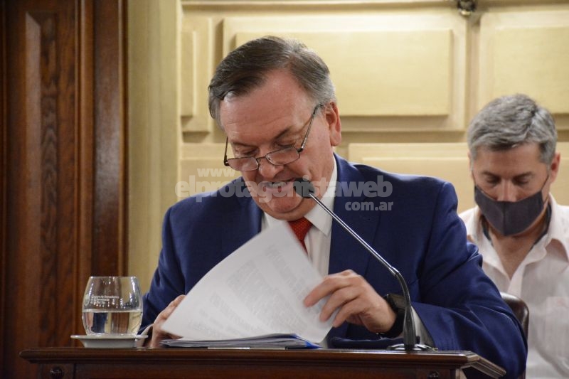 Se otorgó media sanción al Proyecto de Ley de Política Tributaria, corregido y mejorado, luego de las alocuciones de Alcides Calvo, Felipe Michlig y Rubén Pirola