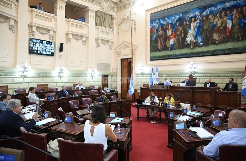 La Cámara de Diputadas y Diputados, presidida por Miguel Lifschitz en la última sesión del año 2020, sancionó 2 Mensajes importantes para el Poder Ejecutivo