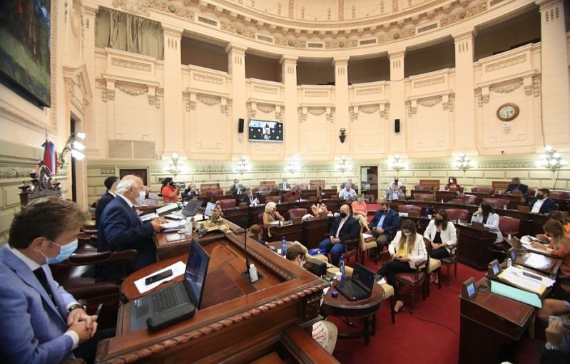 Actividad fragmentada, parcial y limitada este jueves 8 de abril de 2021 en la Legislatura de la Provincia de Santa Fe