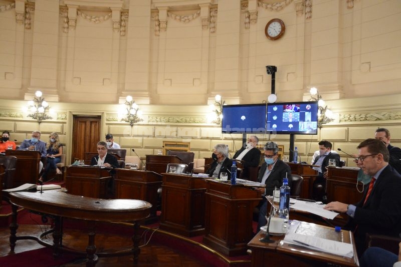 El Senado debatió “hechos concretos de discriminación por parte del Gobierno Provincial en perjuicio de gobiernos locales en manos de la oposición”