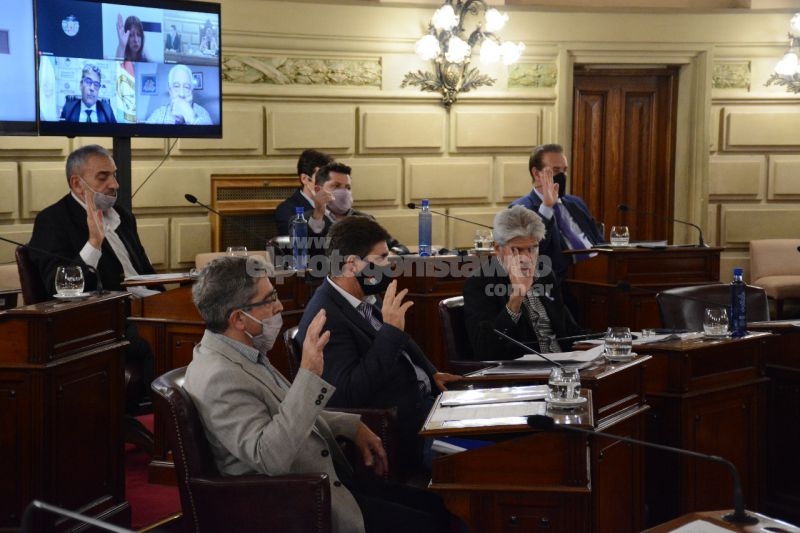 El Senado efectuó la 6ª sesión extraordinaria y avanzó con cuatro Mensajes del Poder Ejecutivo y un Proyecto de Ley proveniente de Diputados y Diputadas