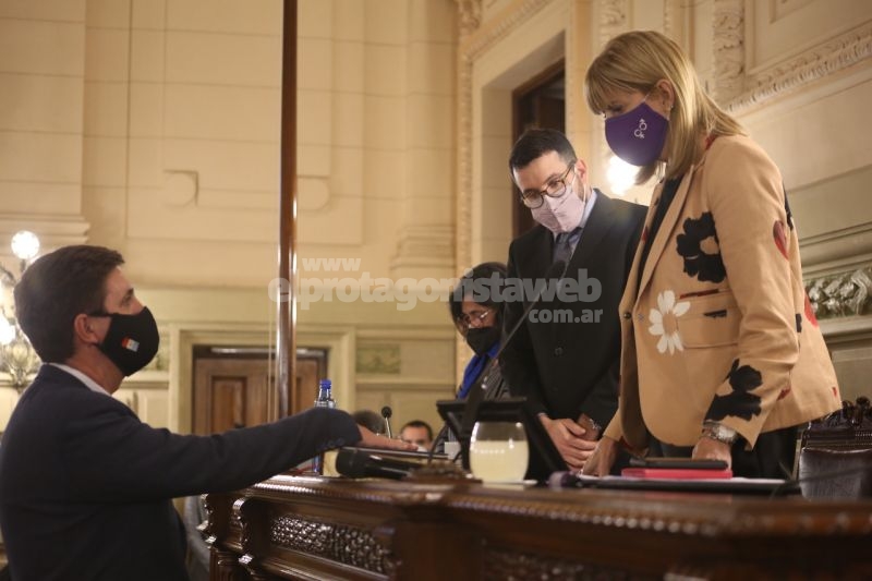 Sesión Preparatoria presencial y virtual, y ratificación de la Mesa Directiva de la Cámara de Senadores de la Provincia de Santa Fe