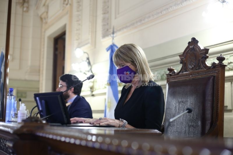 La sesión de Asamblea Legislativa del día 1º de mayo de 2021, a las 10:00, se desarrollará en la modalidad presencial y virtual-remota
