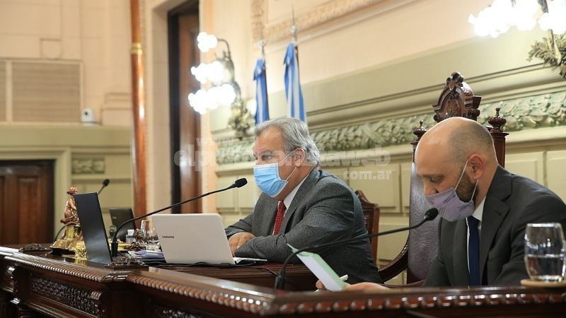 Diputadas y Diputados sesionaron por espacio de 50 minutos y aprobaron dos (2) Proyectos de Ley, uno con media sanción y el otro con sanción definitiva