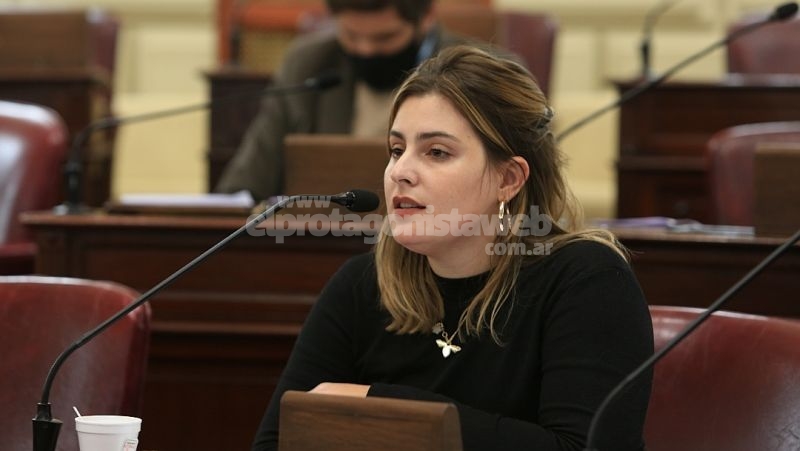 Lionella Cattalini, Sergio Basile y Pablo Farías proponen una ayuda de 300 millones de pesos para los clubes de barrio