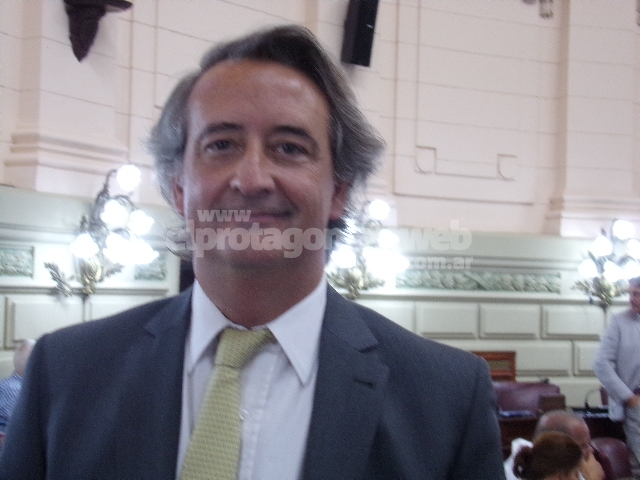 Mayoraz quiere instalar “inhibidores de señal de telefonía móvil e Internet inalámbrica” en el perímetro de los establecimientos penitenciarios