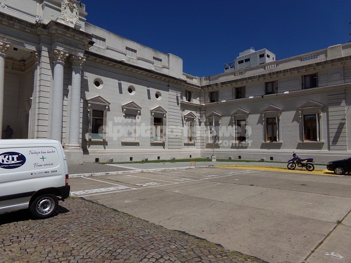 Actividad nula en la Legislatura con 19 legisladores provinciales santafesinos de los 69 como precandidatos para ocupar bancas en el Congreso Nacional