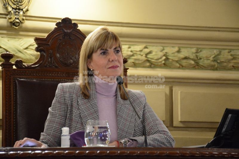Alejandra Rodenas convocó a sesión de Asamblea Legislativa para tratar un pliego enviado por el Poder Ejecutivo