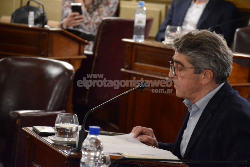 El Senado quiere conocer los “números de deserción escolar” y saber “qué se hace para la recuperación de alumnos y alumnas”
