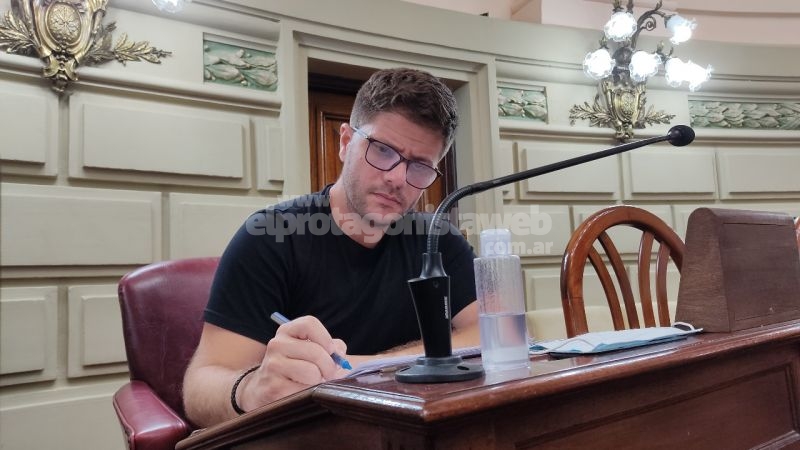 Buscan prohibir el uso la publicidad de gobierno para promocionar a funcionarios