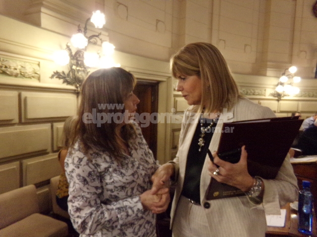 Cristina Berra respalda una “indemnización” a los ex agentes de la empresa nacional de Correos y Telégrafos