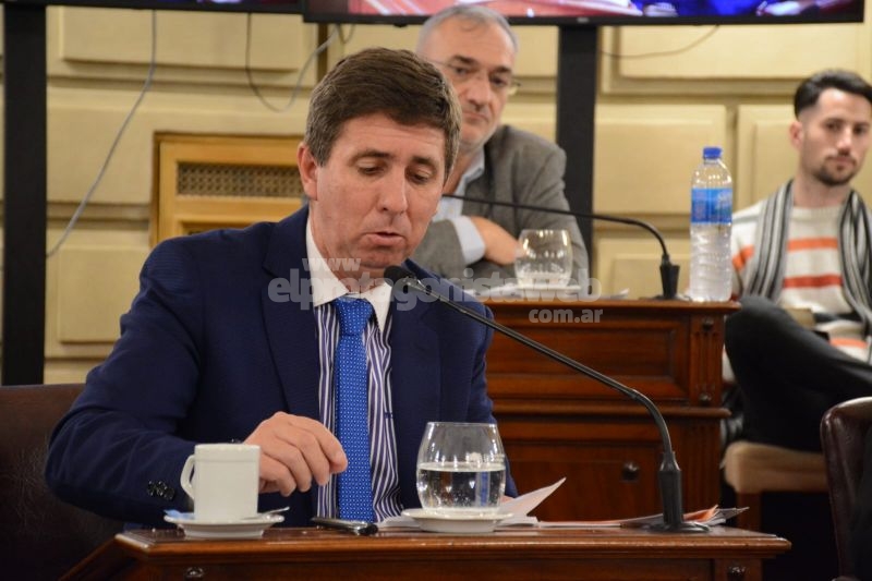 Rubén Pirola avanzará otra vez en el Senado con “el control de los derechos de los usuarios viales”