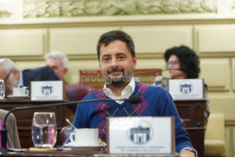 Peralta propone, ante el incremento del costo de la energía, una medición y facturación mensual para el consumo domiciliario