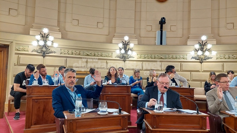 El Senado Santafesino inició la 1ª sesión ordinaria del 143º Período y pasó a Cuarto Intermedio