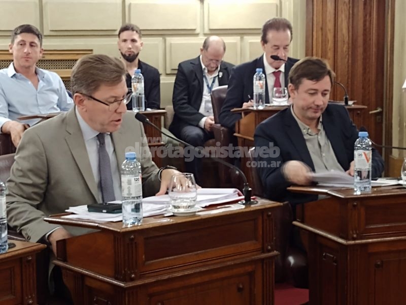 Motta avanzó para que “los convencionales reformadores que desempeñen un cargo político no perciban remuneración adicional”