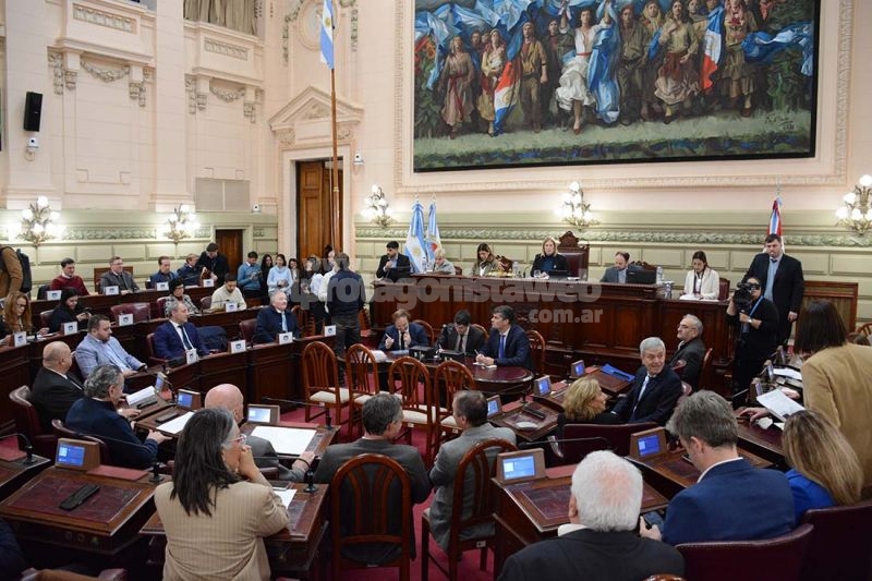 En Sesión Conjunta de Ambas Cámaras y en Sesión de Asamblea Legislativa prestaron juramento funcionarios de las Defensorías