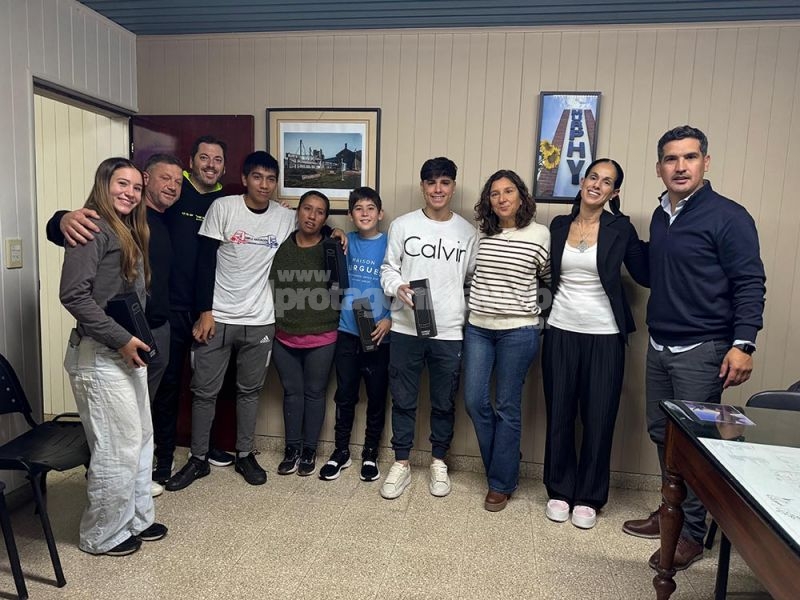 Di Gregorio y la Secretaría de Deportes reconocieron a deportistas de Gral. López