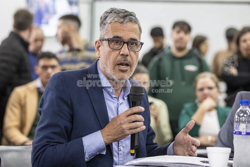 La Convención puso en debate la autonomía municipal: ¿quién decide el futuro de cada ciudad?