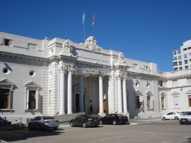 Sesiones Ordinarias y Asamblea Legislativa en la Legislatura el jueves 31 de julio y sin sesión plenaria de la Convención Constituyente