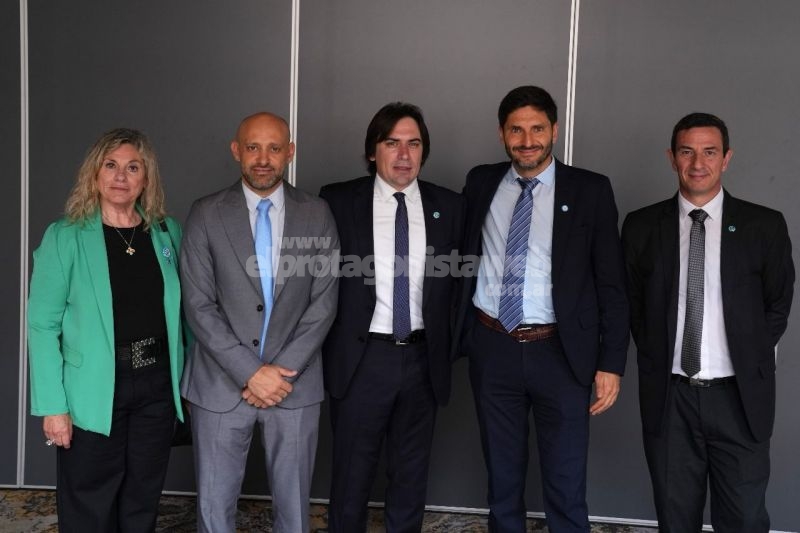 Pullaro en Coninagro: ''Una Argentina distinta es posible con desarrollo económico y trabajo''