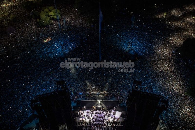 Rosario tricentenaria: 250 mil personas disfrutaron del show Nicki Nicole y Baglietto en el Monumento
