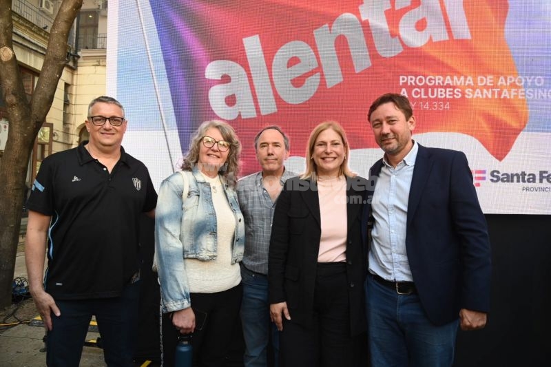 El senador Esteban Motta junto a Pullaro y Scaglia, acompañaron a clubes del departamento San Martín en la presentación del programa “Alentar”