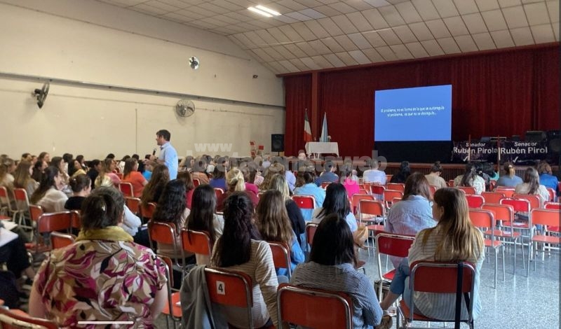 Pirola acompañó actividades en distintas localidades: ''Cada comunidad aporta su propia energía al movimiento del Departamento''