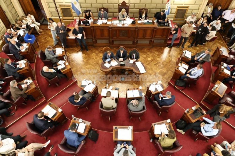 El Senado dio ingreso al proyecto de Política Tributaria para 2026 y avanzó con una amplia agenda legislativa