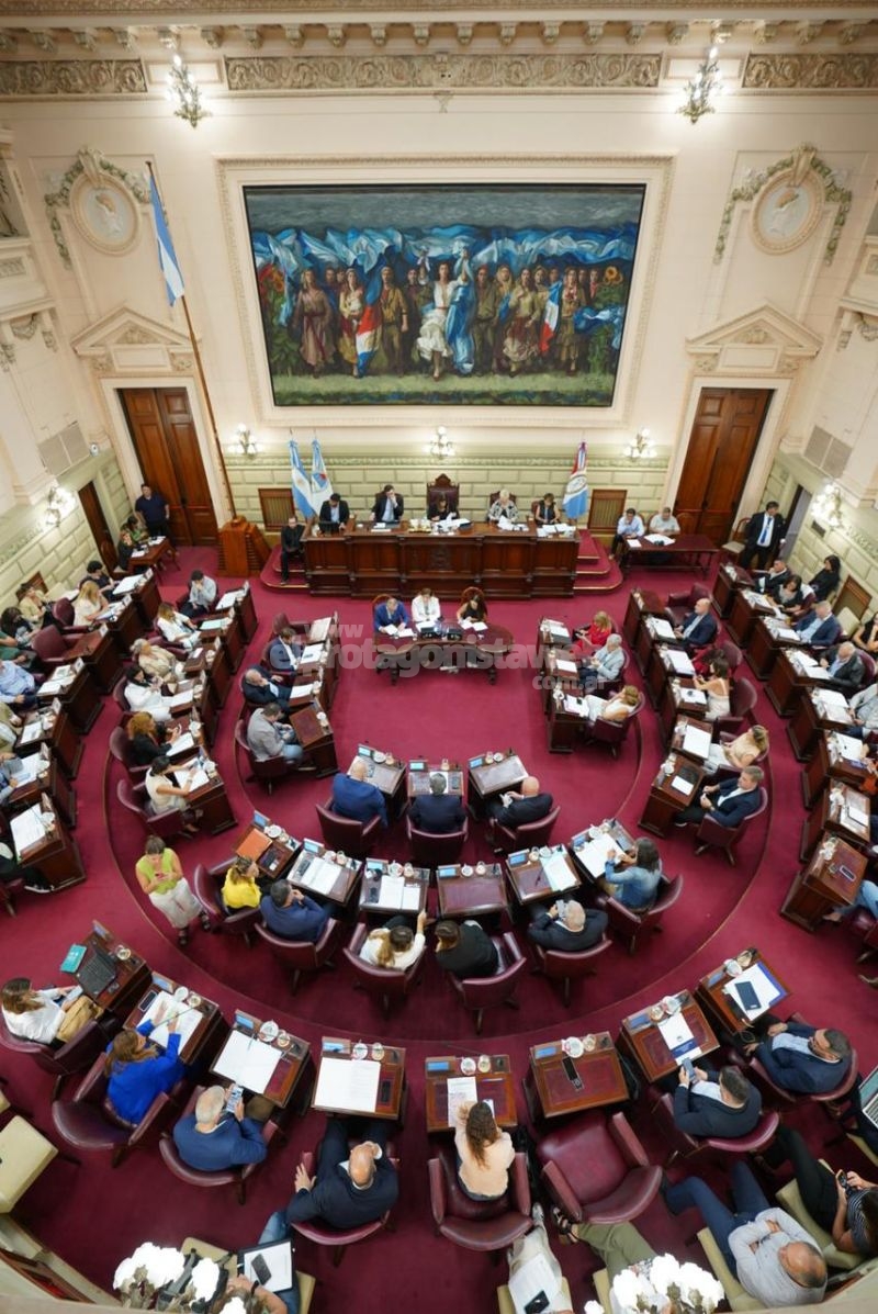 Diputados aborda hoy emergencias, política tributaria 2026 y una agenda diversa de proyectos sociales, educativos y productivos